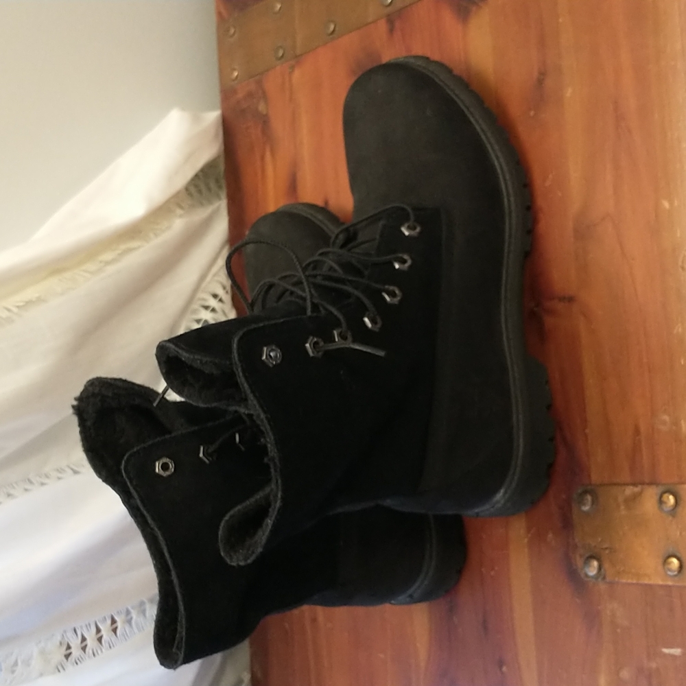 Timberland boots black size 9 women's